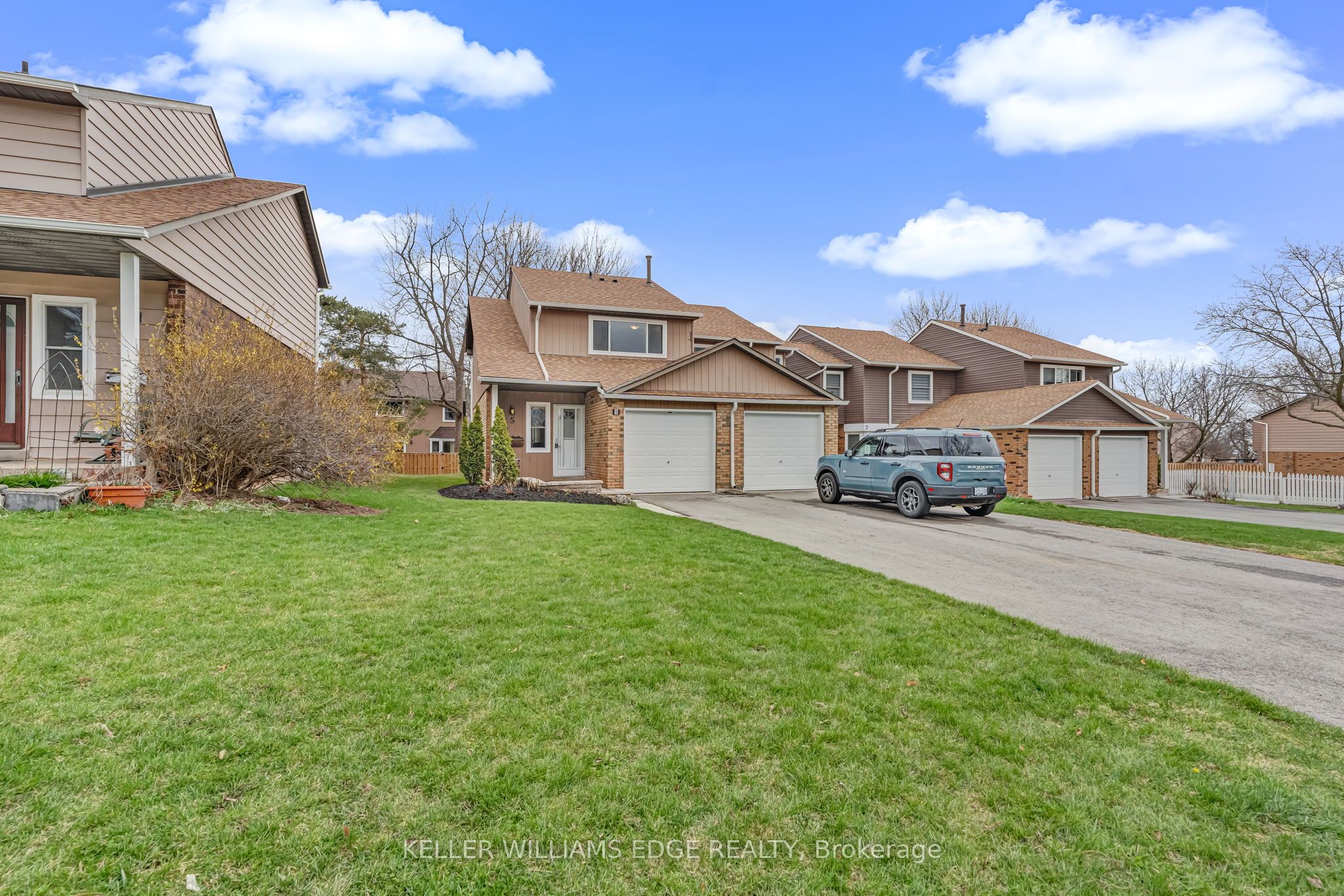 2185 Fairchild Boulevard 5