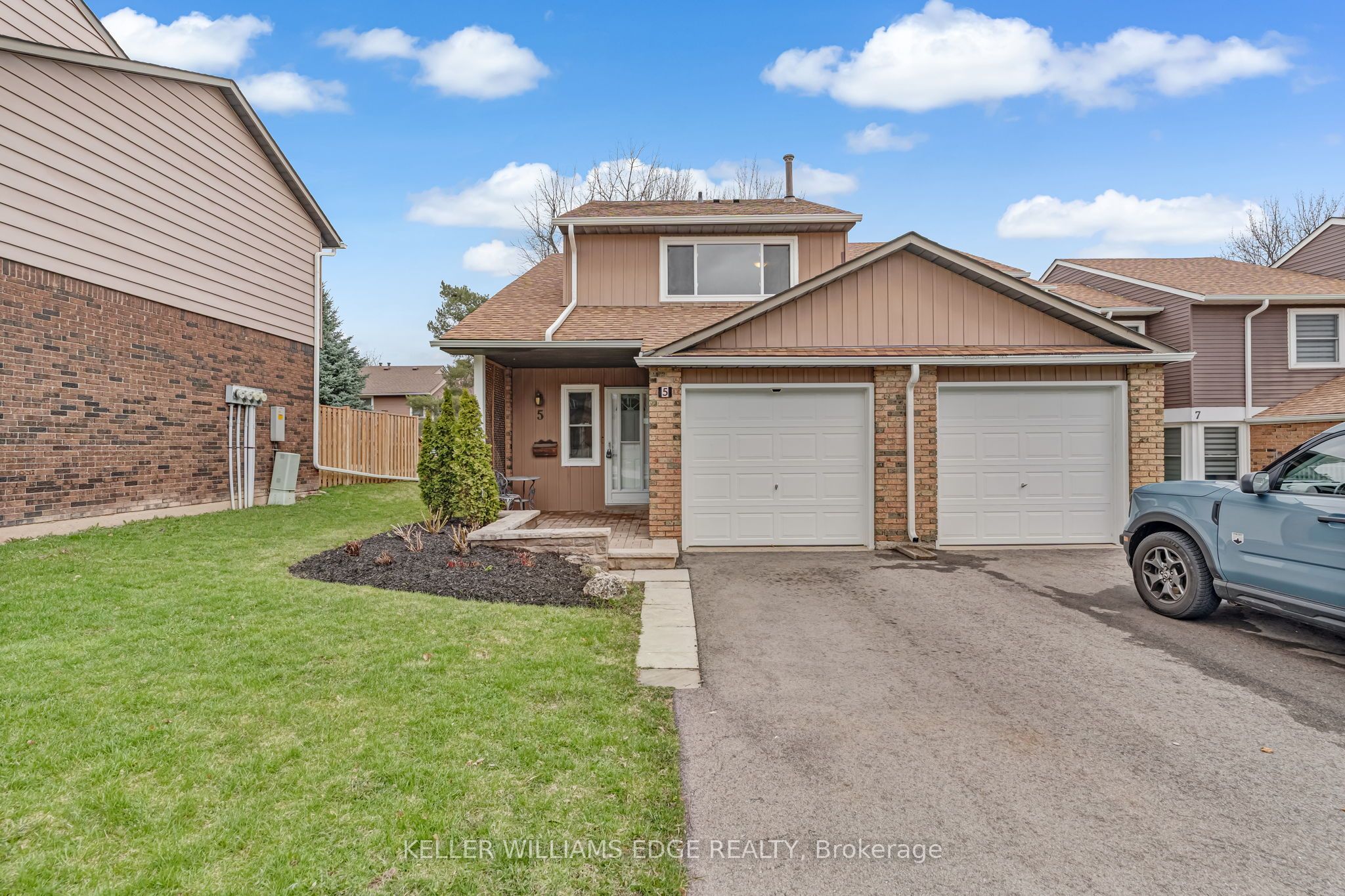 2185 Fairchild Boulevard 5