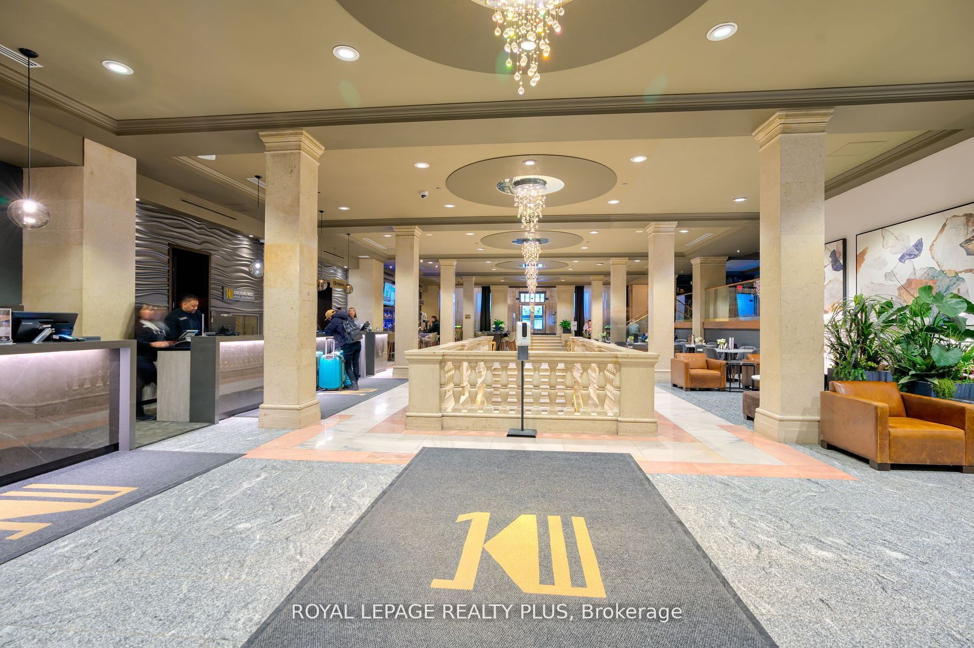 1 King Street W 1706