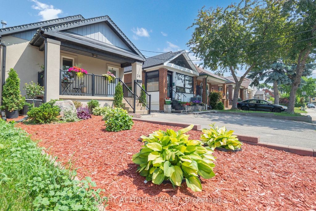 Photo of 36 Juliet Crescent, Toronto, ON M6M 1N4 (MLS # W12445147)