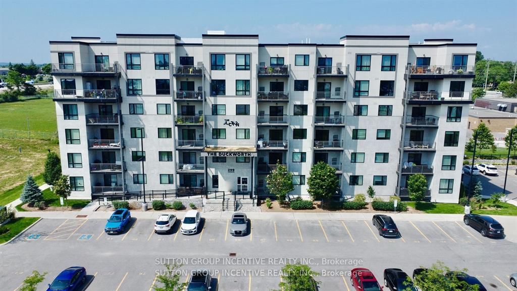 Photo of 299 Cundles Road E #608, Barrie, ON L4M 0K9 (MLS # S12990310)