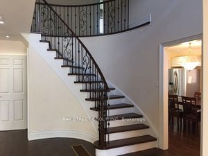 4 Ashland Crescent