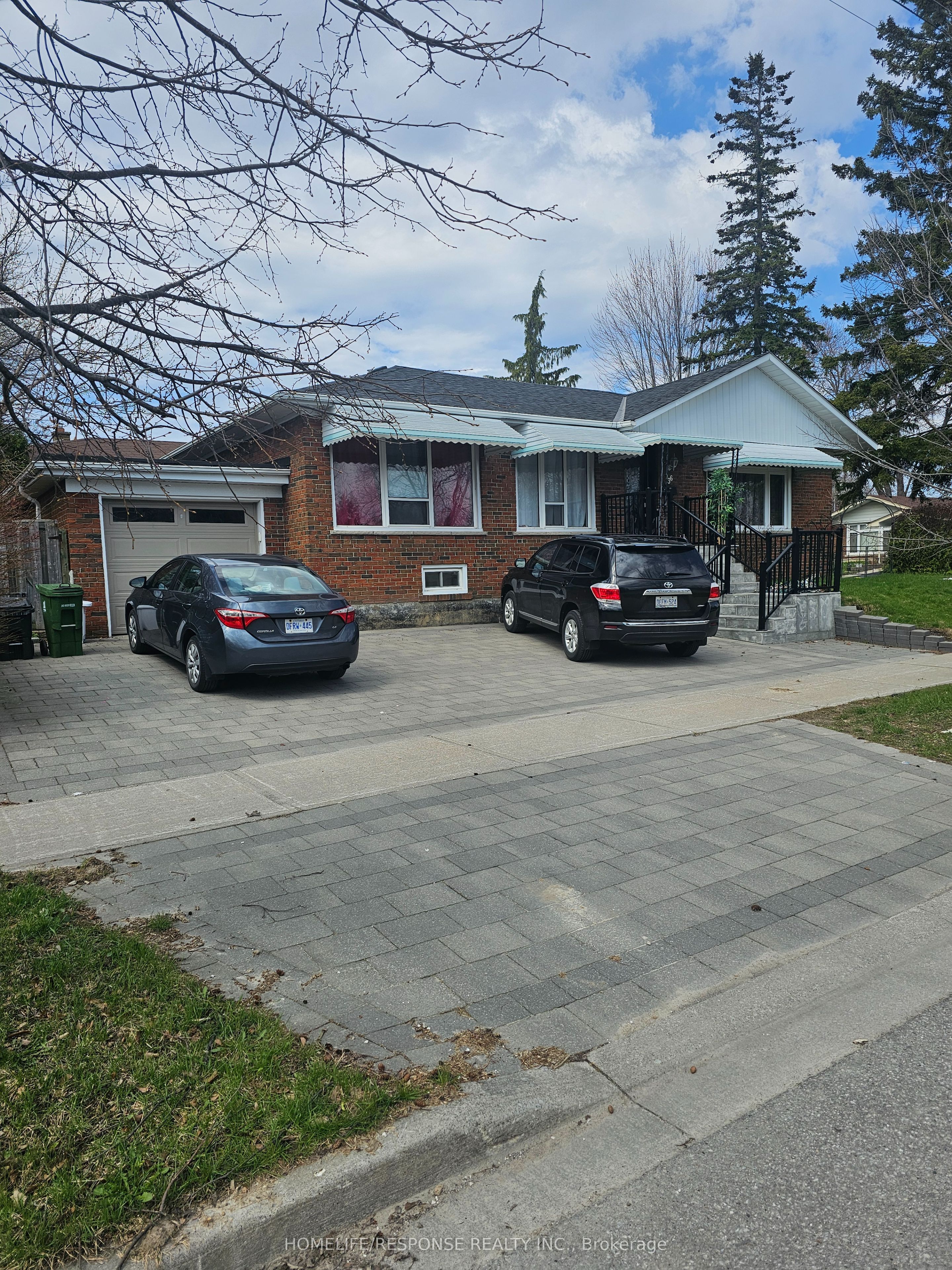 Photo 1 of 18 — 36 GAIETY Drive, Toronto, ON M1H 1C1