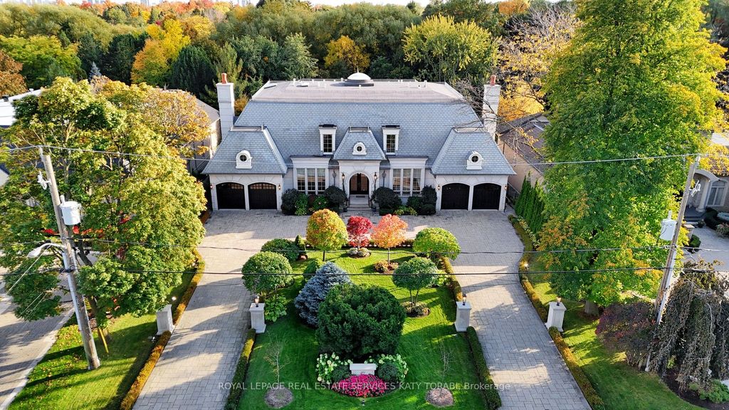 Photo of 101 Forest Heights Boulevard, Toronto, ON M2L 2K7 (MLS # C12485067)