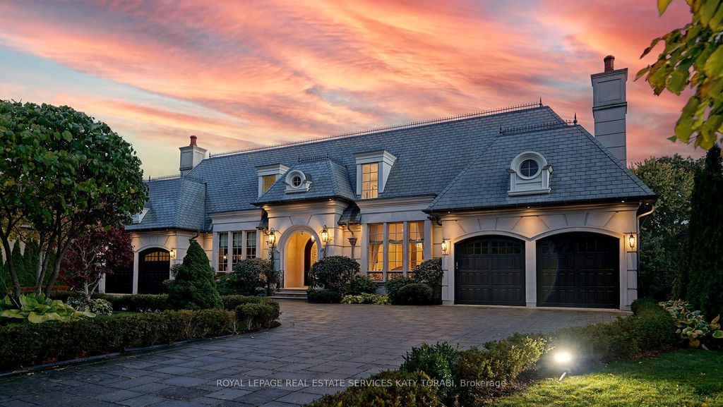 Photo of 101 Forest Heights Boulevard, Toronto, ON M2L 2K7 (MLS # C12485067)