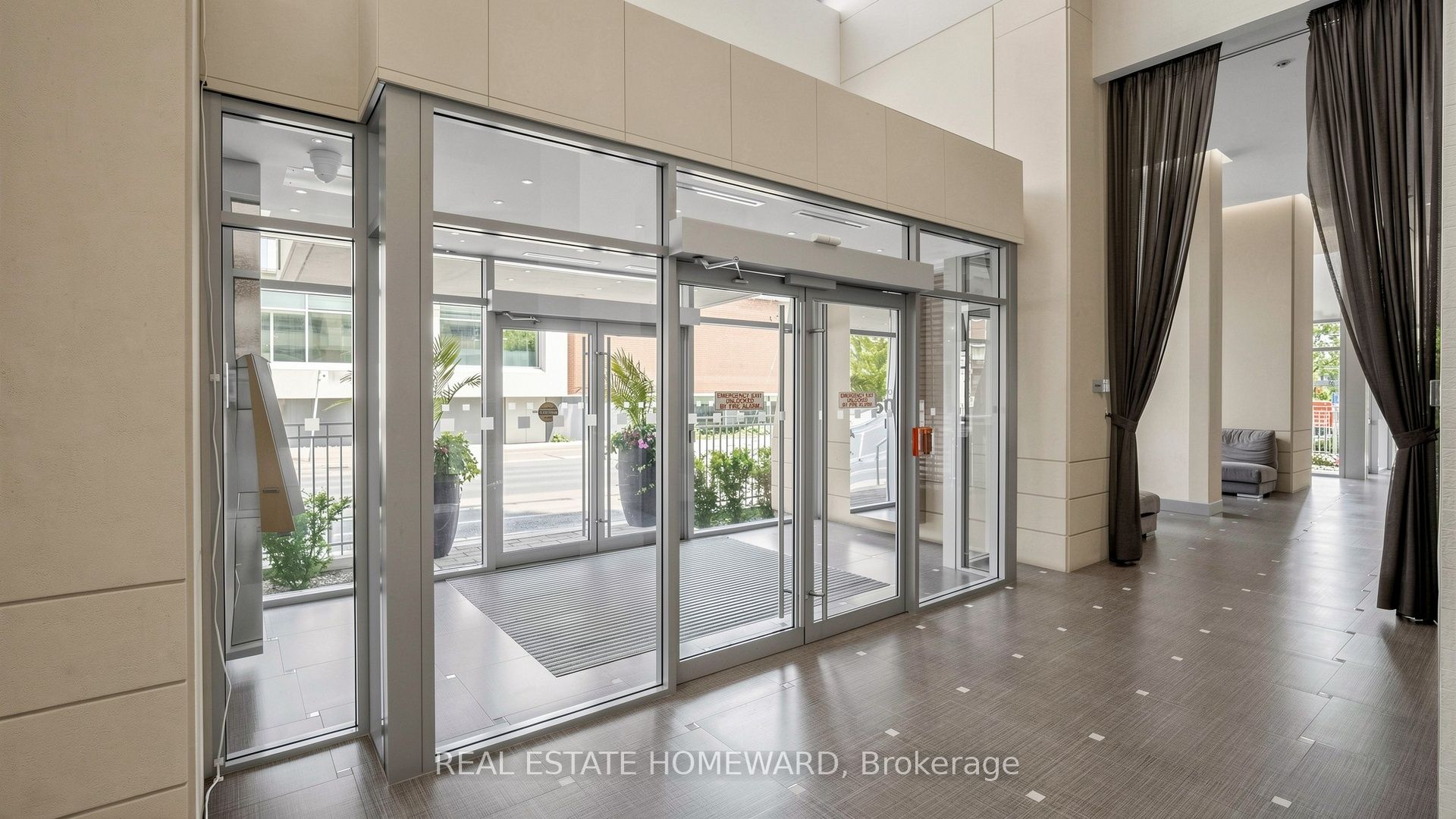 500 Sherbourne Street 503