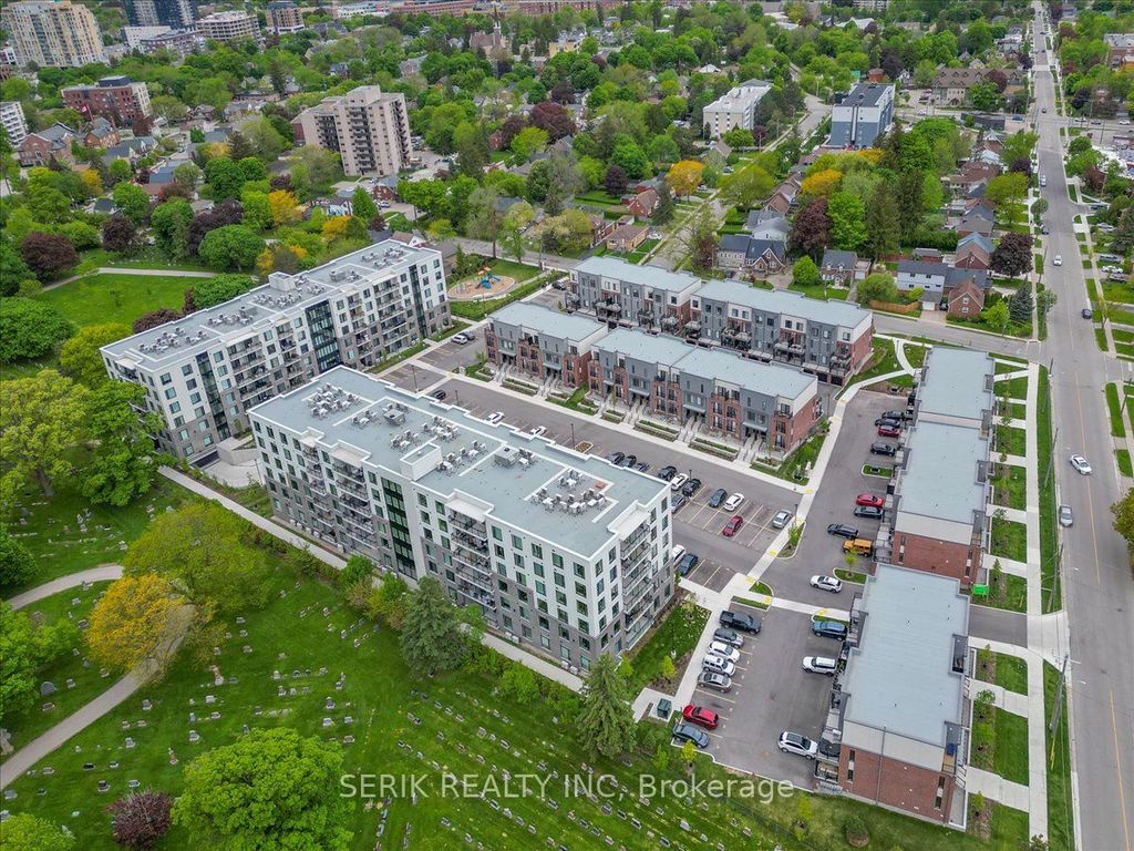 Photo of 99 Roger Street #10, Waterloo, ON N2J 1A4 (MLS # X12912838)