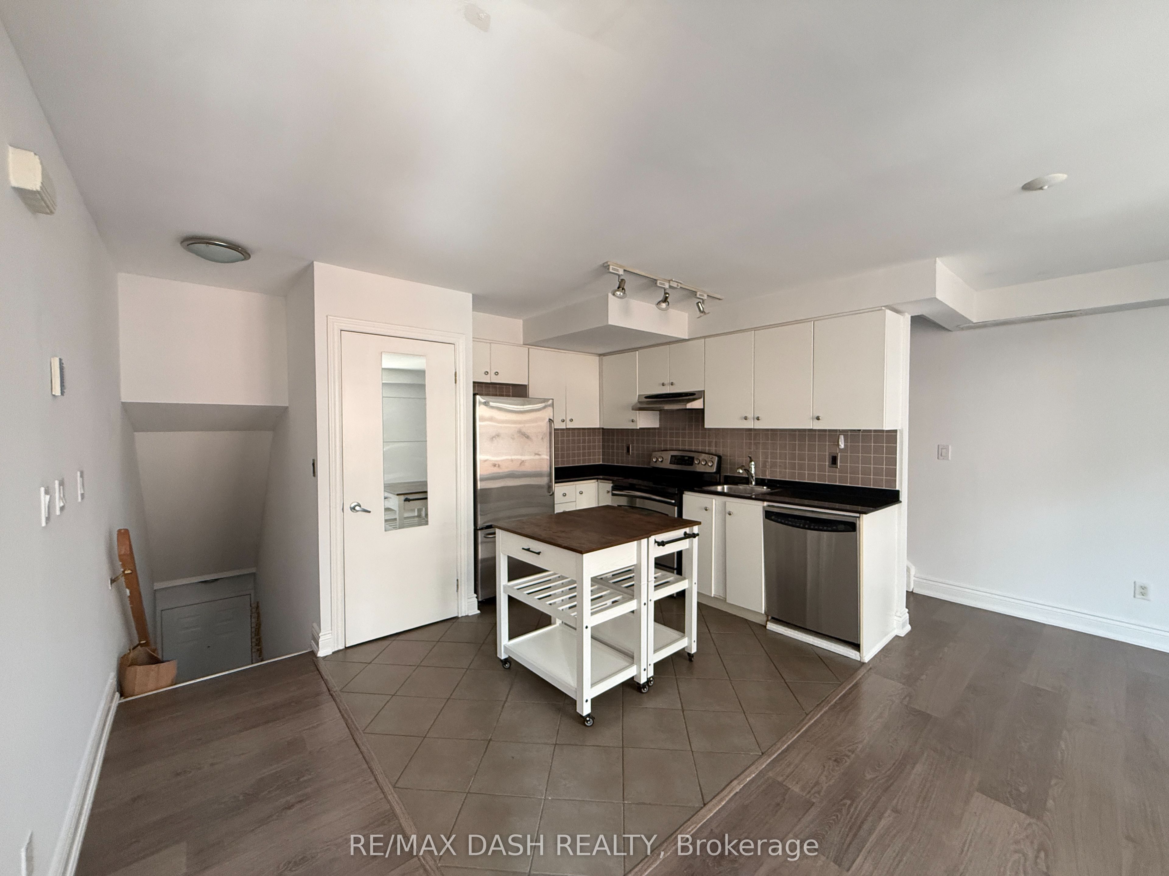 415 Jarvis Street 342
