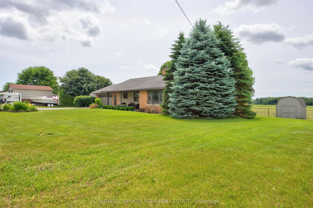Photo of 11047 Miller Road, Dutton/Dunwich, ON N0L 1J0 (MLS # X13465450)
