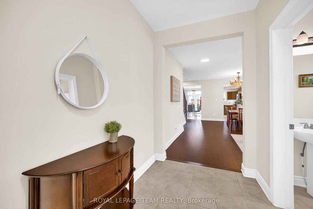 Photo of 607 Parade Drive, Stittsville - Munster - Richmond, ON K2S 0Y5 (MLS # X13689966)