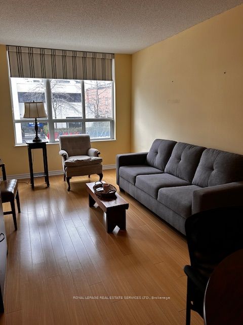 195 Merton Street 212