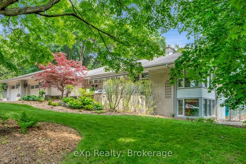 5 Orchard Crescent Guelph ON N1E 1W9