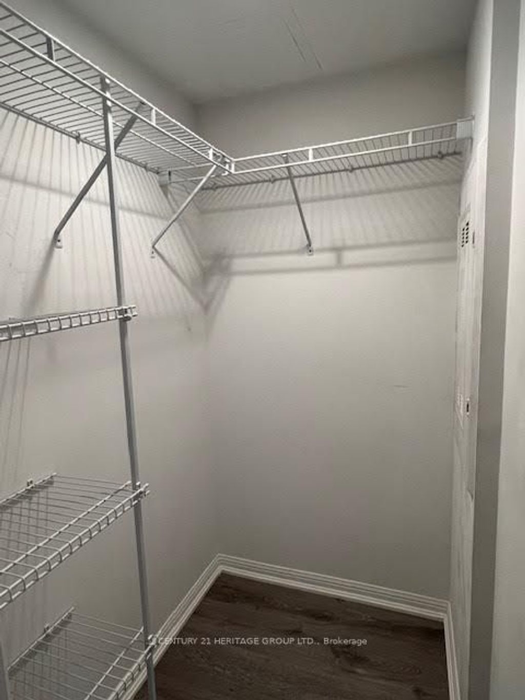 Photo of 400 Adelaide Street E #1015, Toronto, ON M5A 4S3 (MLS # C12453212)