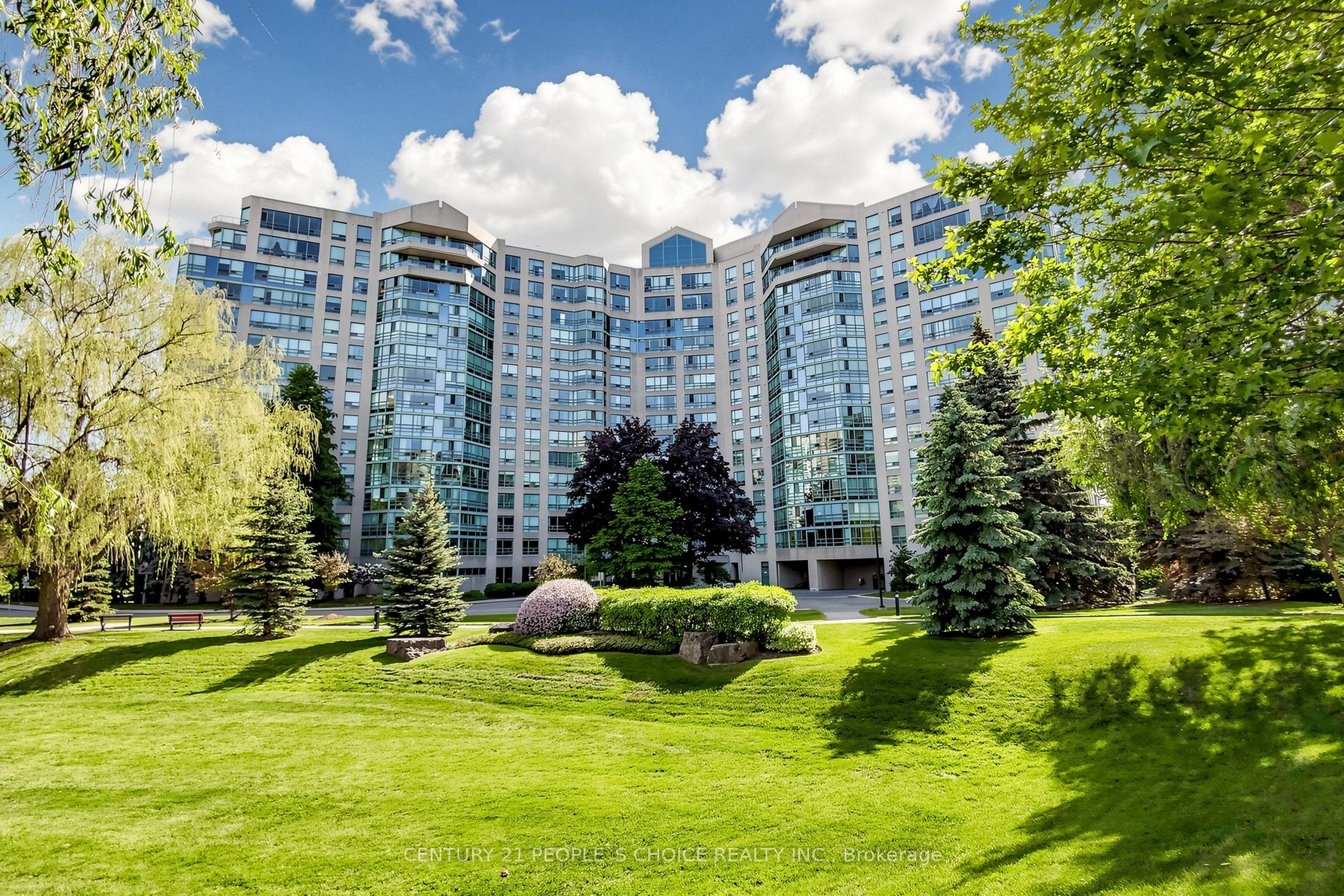 7805 Bayview Avenue #413