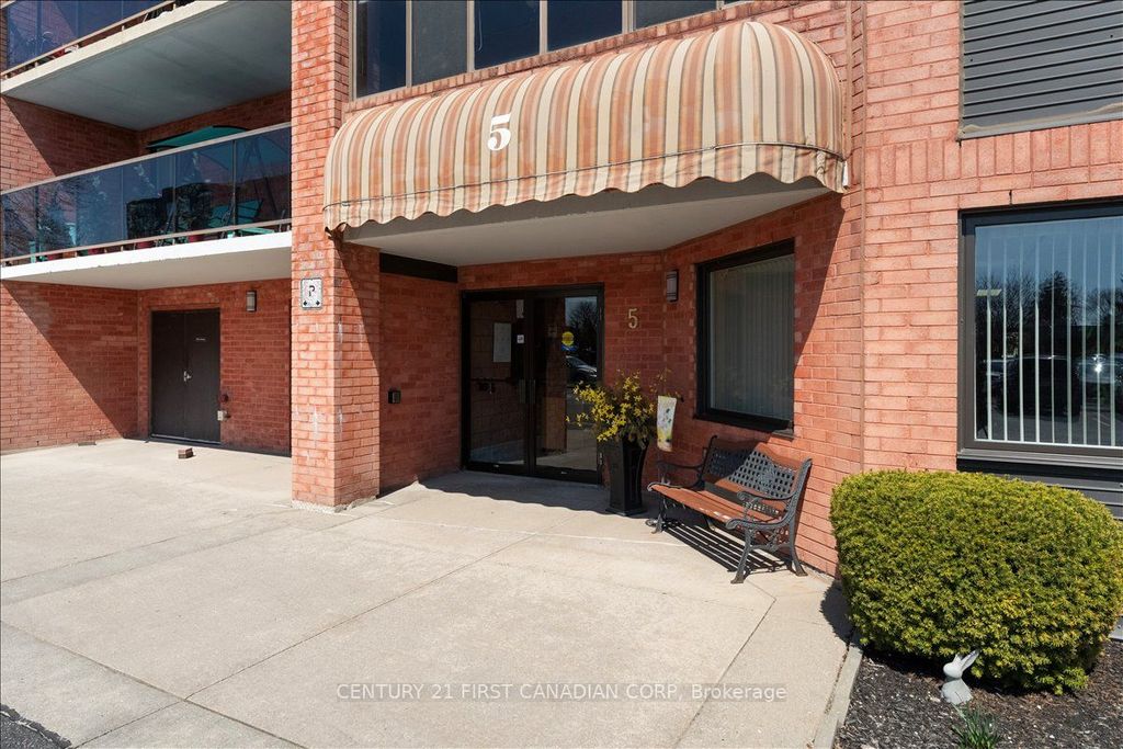 Photo of 5 Mill Pond Court #706, Norfolk, ON N3Y 5J6 (MLS # X12978088)