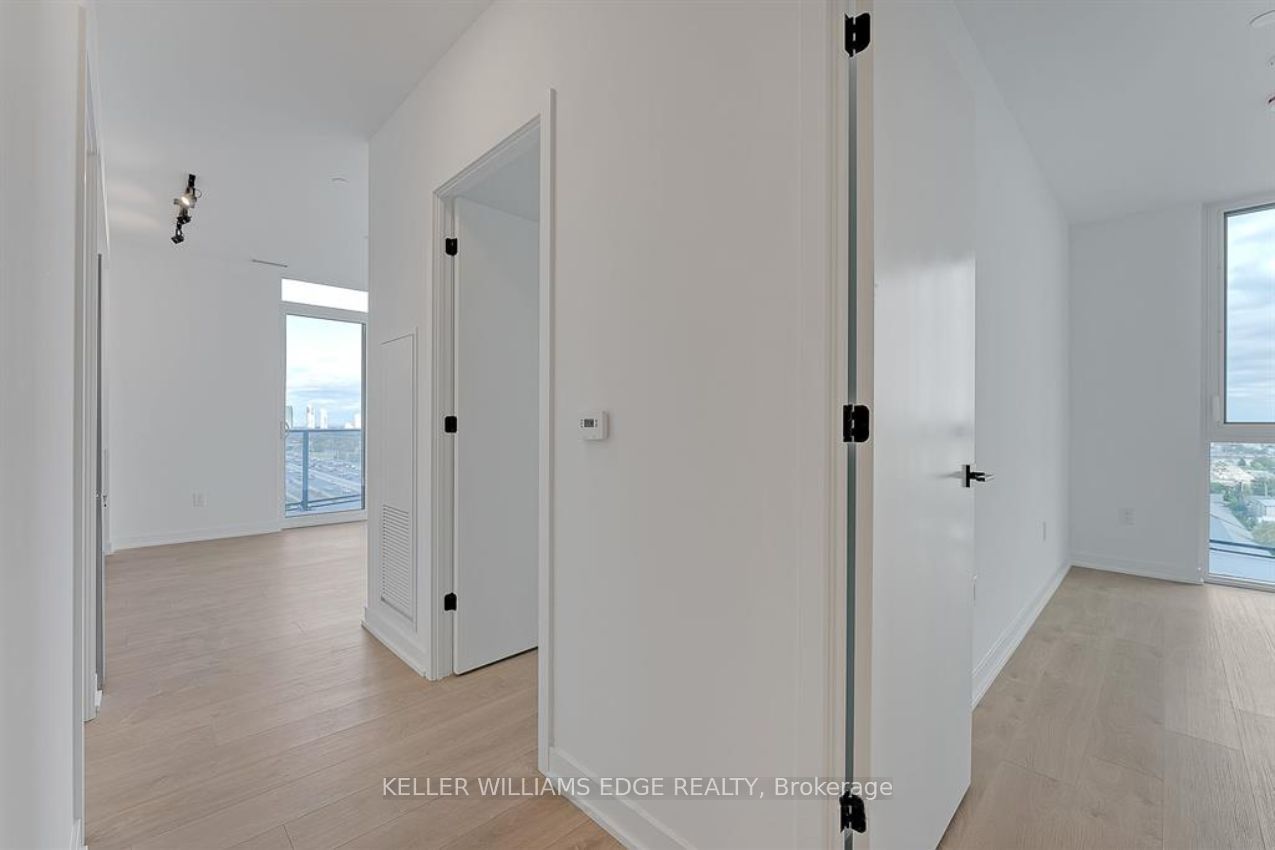108 Peter Street 701