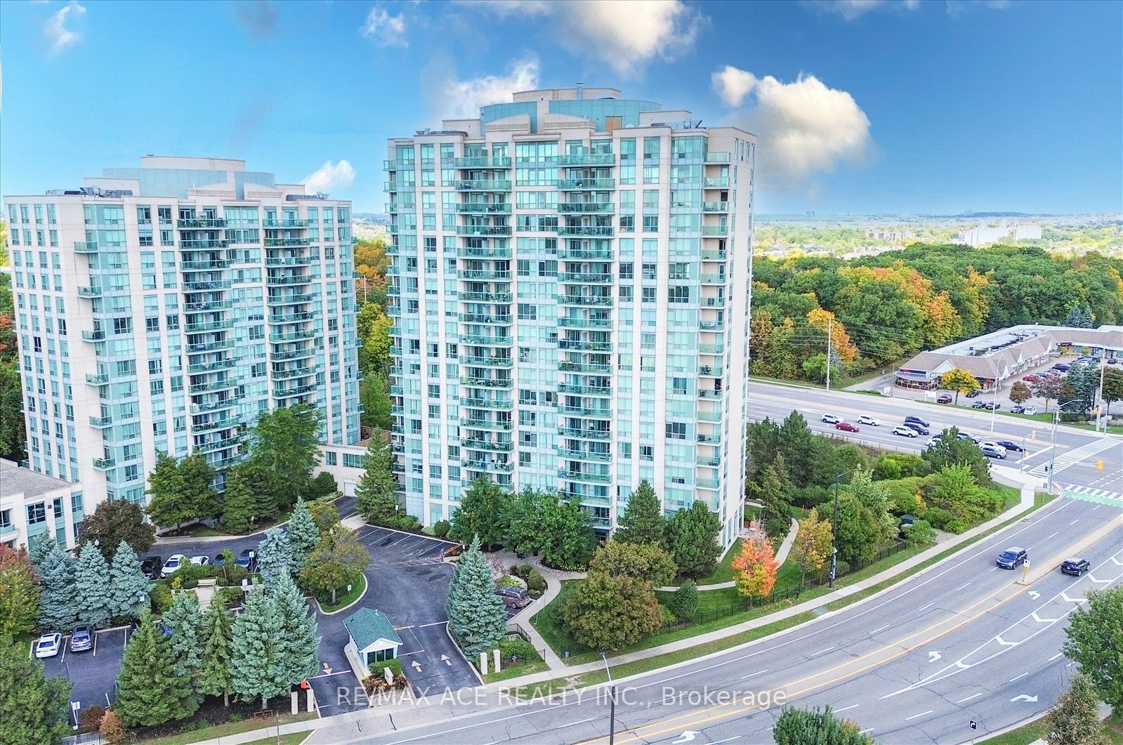 2545 Erin Centre Boulevard 1803