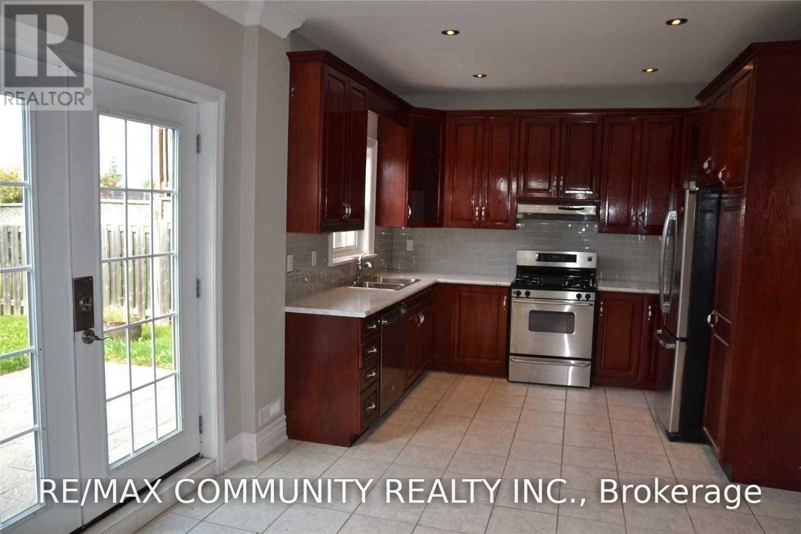 38 Bestview Crescent BSMT