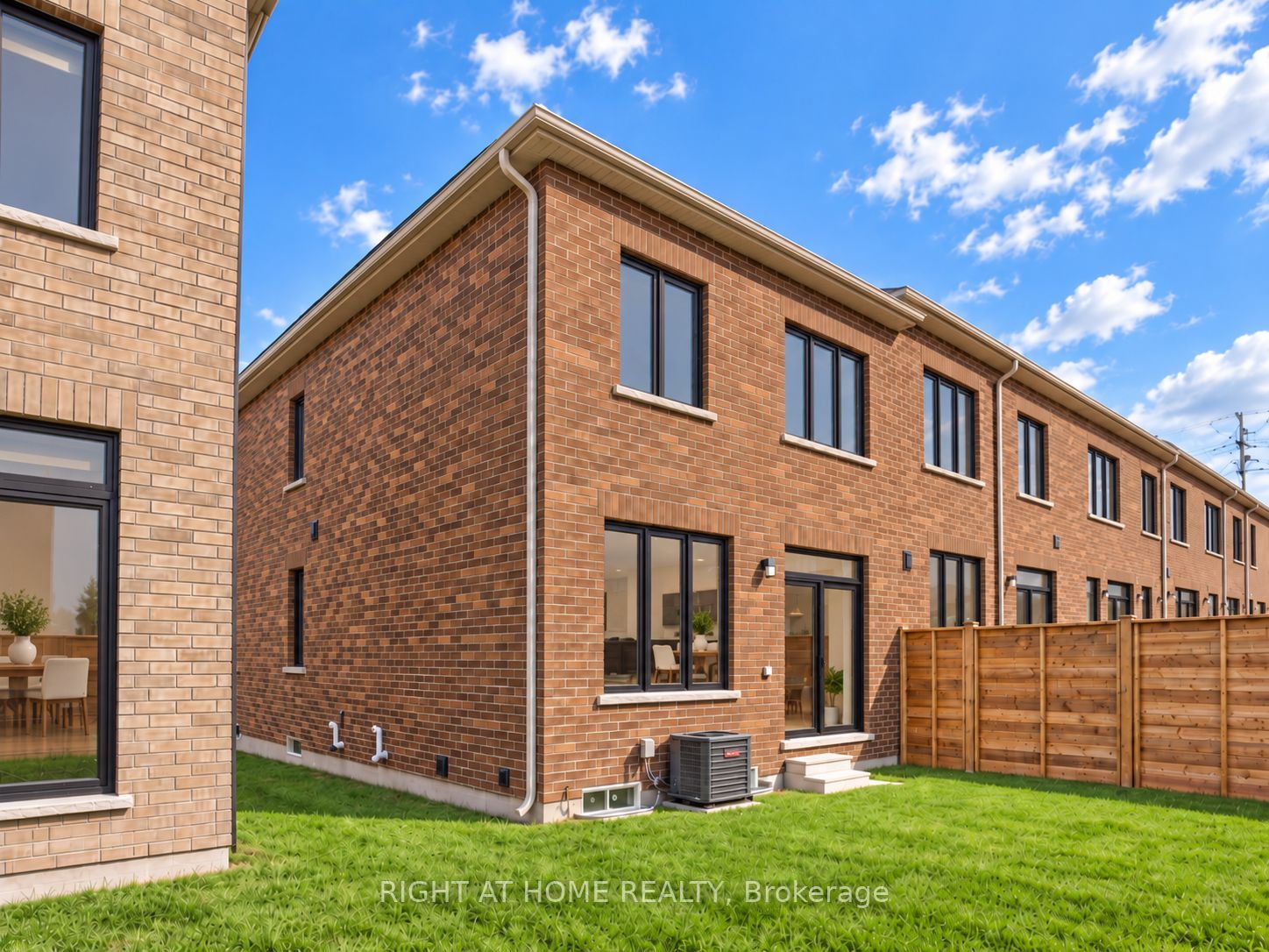 24 Singhampton Road