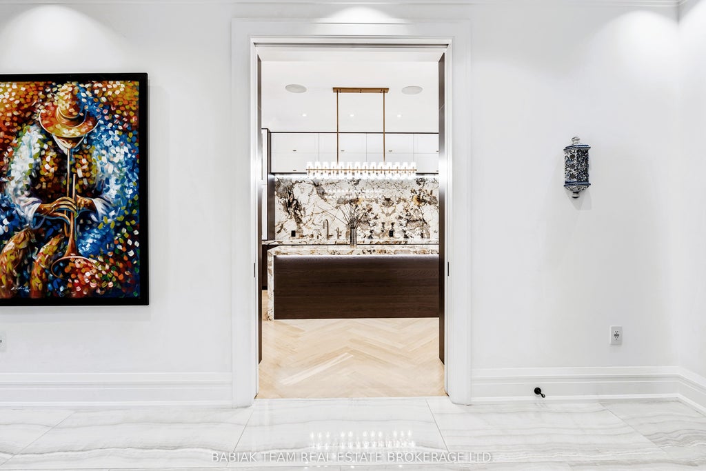 Photo of 8 Baby Point Terrace, Toronto, ON M6S 4S4 (MLS # W13765746)