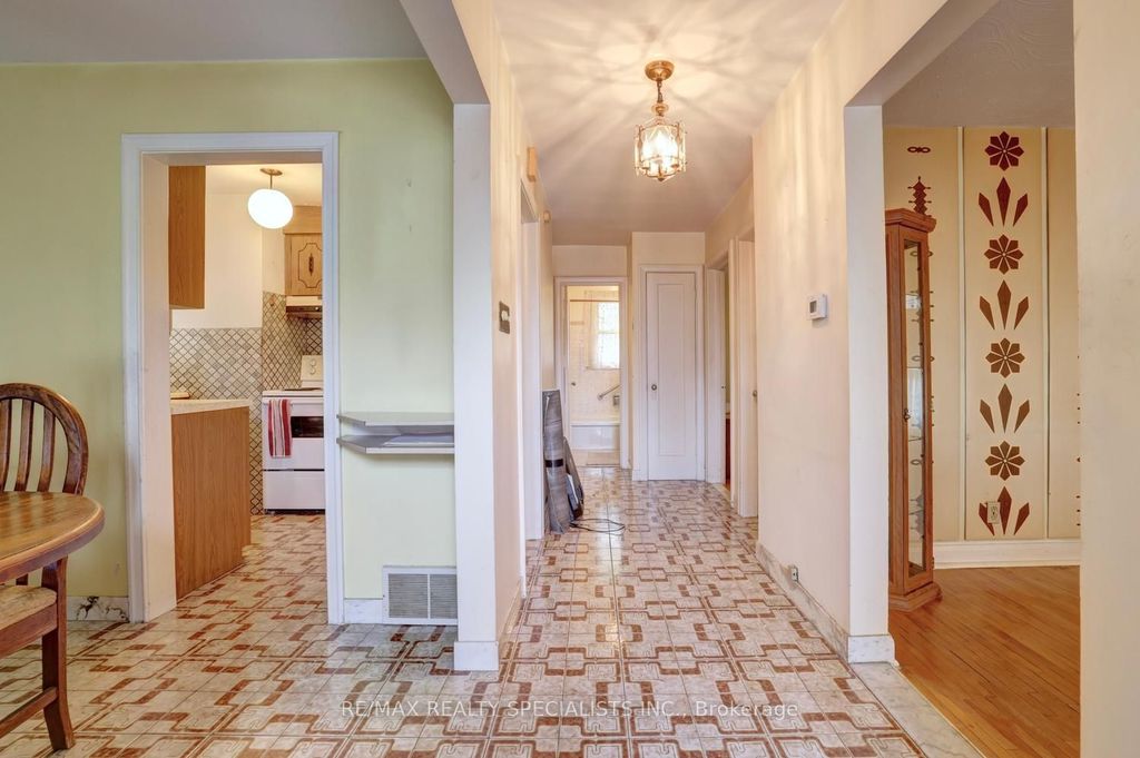 Photo of 54 Marmion Avenue, Toronto, ON M5M 1Y1 (MLS # C13092464)