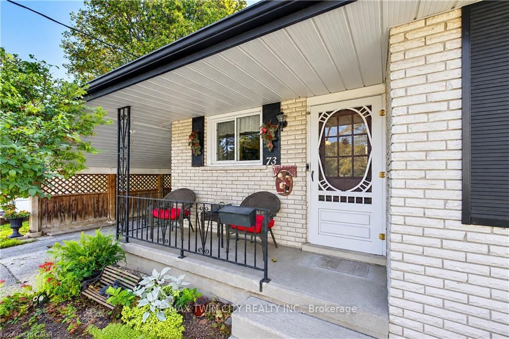 73 BELTON Drive