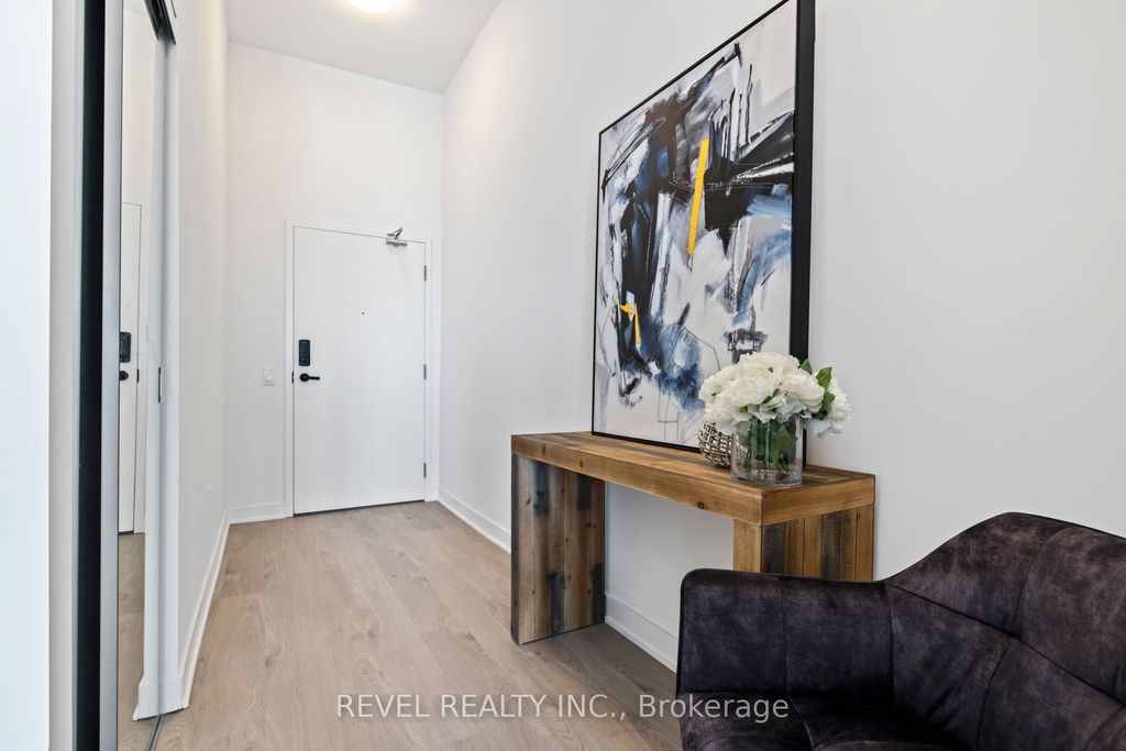 Photo of 3900 Confederation Parkway #2408, Mississauga, ON L5B 0M3 (MLS # W13022548)