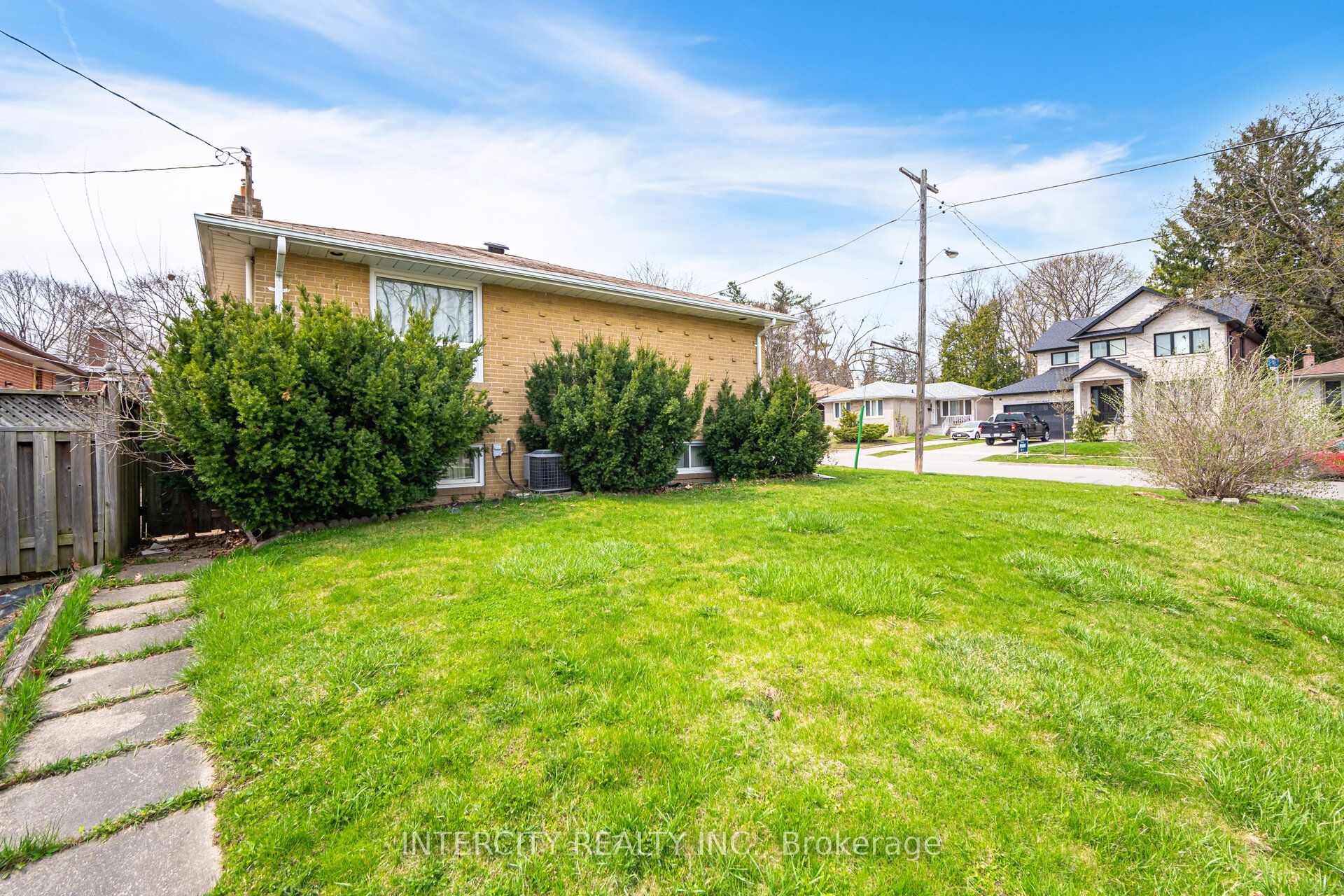 31 Munhall Road
