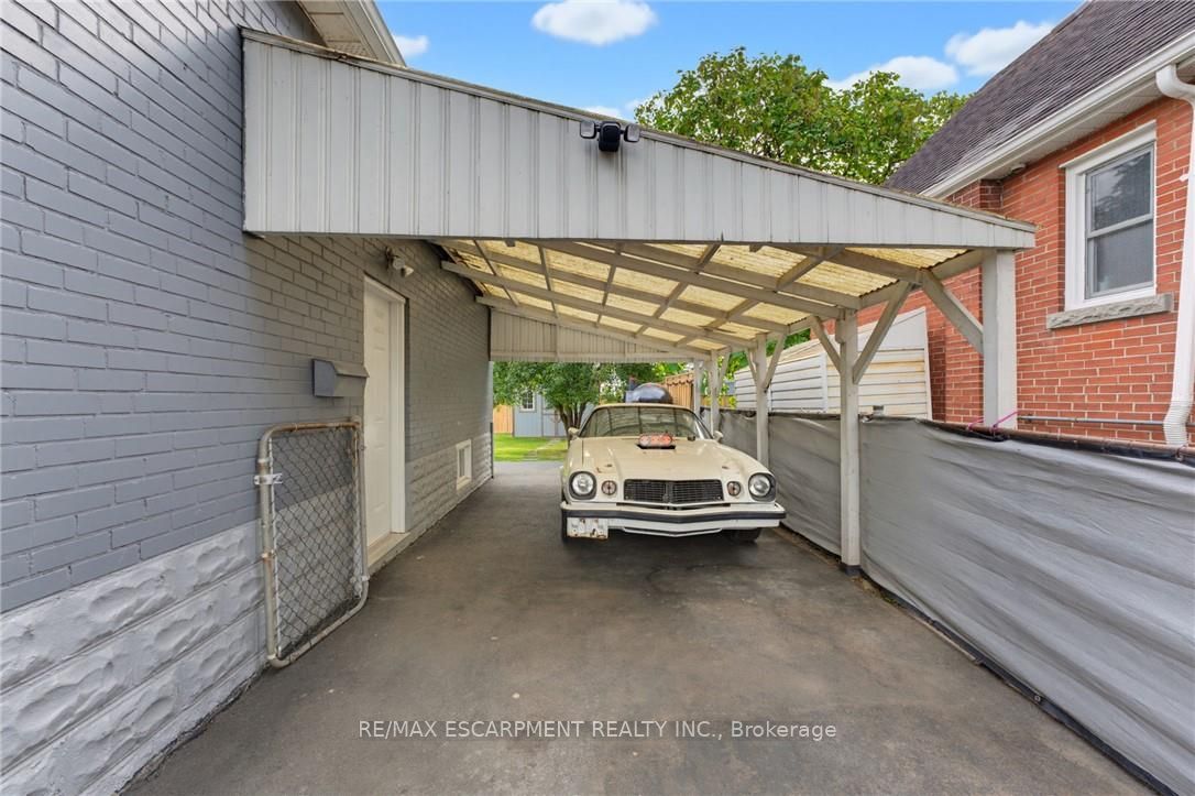 551 Upper Sherman Avenue