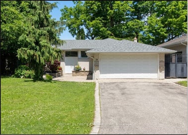 54 Waterford Drive lower Toronto ON M9R 2N6
