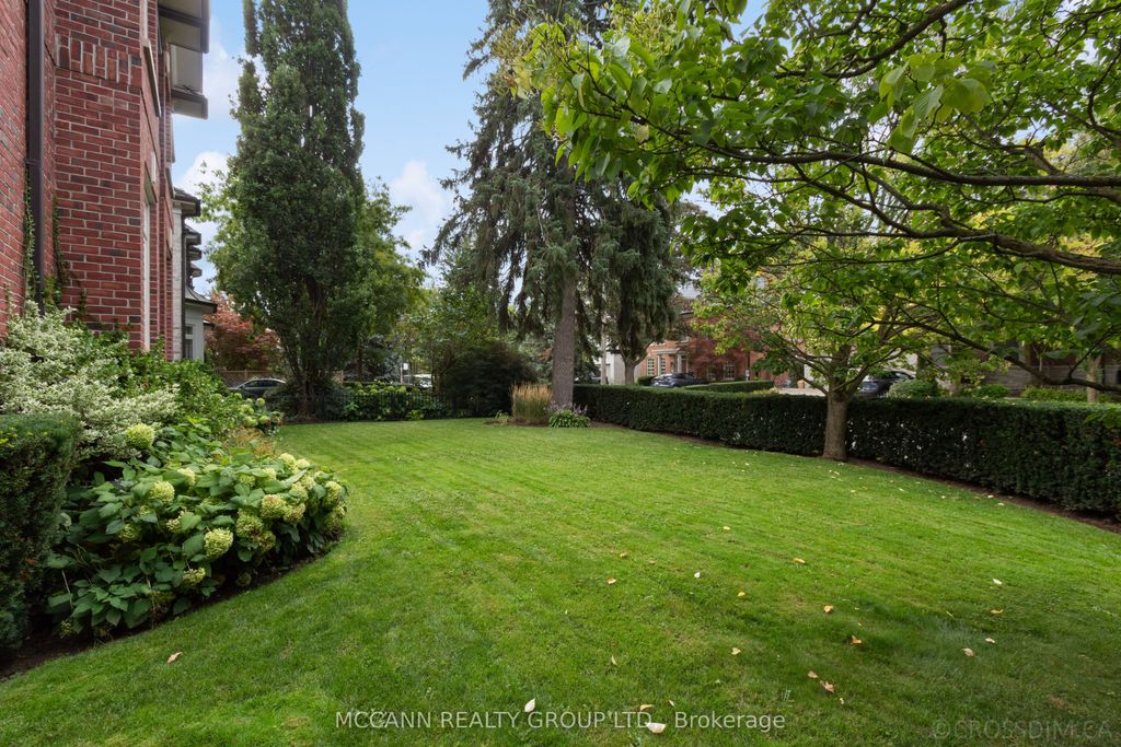 Photo of 21 De Vere Gardens, Toronto, ON M5M 3E4 (MLS # C12818798)