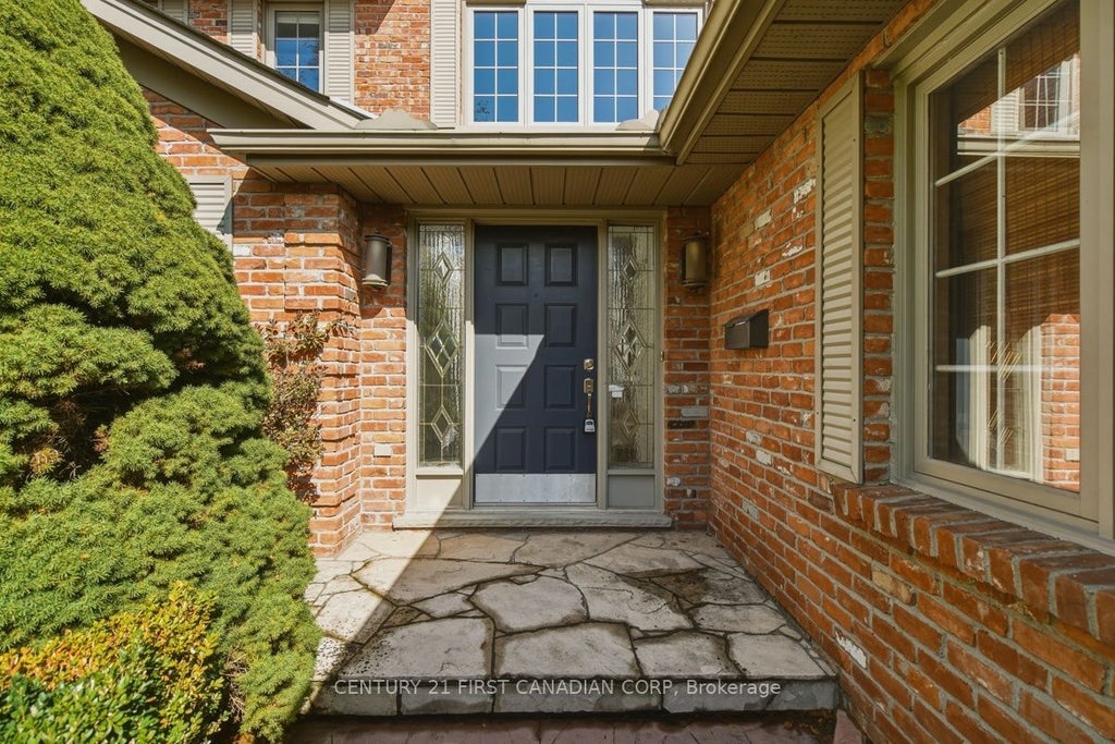 Photo of 122 Sunnyside Drive, London North, ON N5X 3N4 (MLS # X14031838)