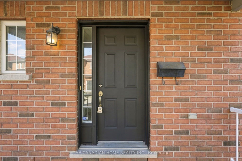 Photo of 78 Peachwood Crescent #14, Hamilton, ON L8E 5Z8 (MLS # X13873430)