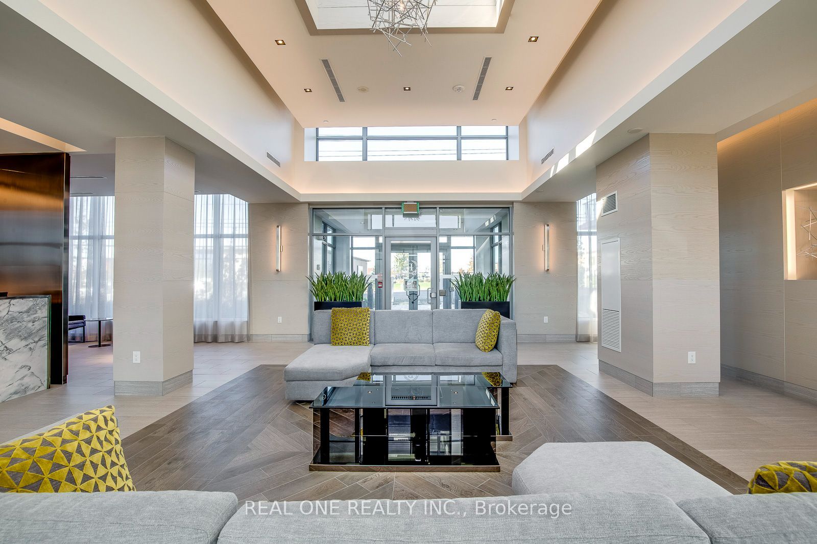 4633 Glen Erin Drive 311