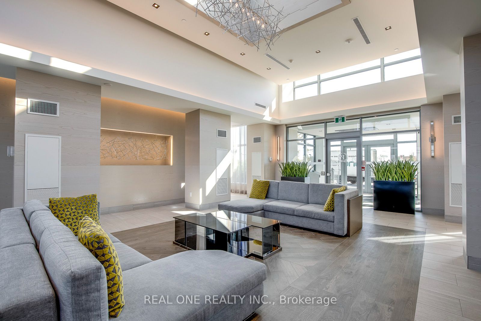 4633 Glen Erin Drive 311