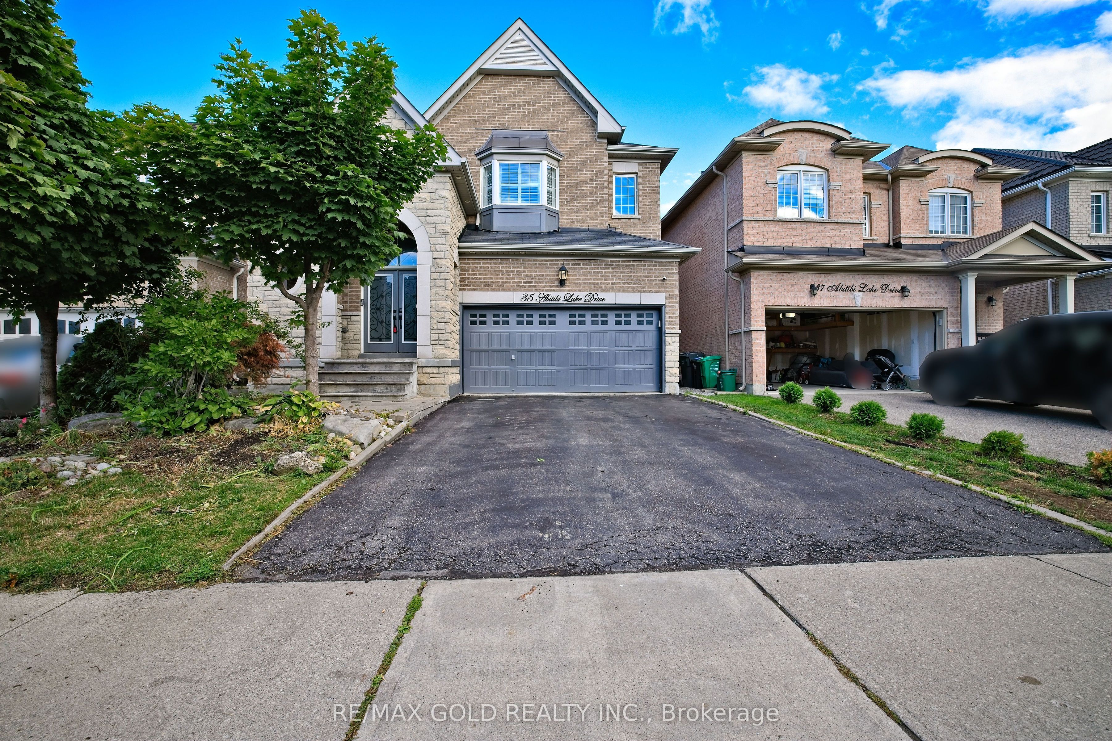 35 Abitibi Lake Drive