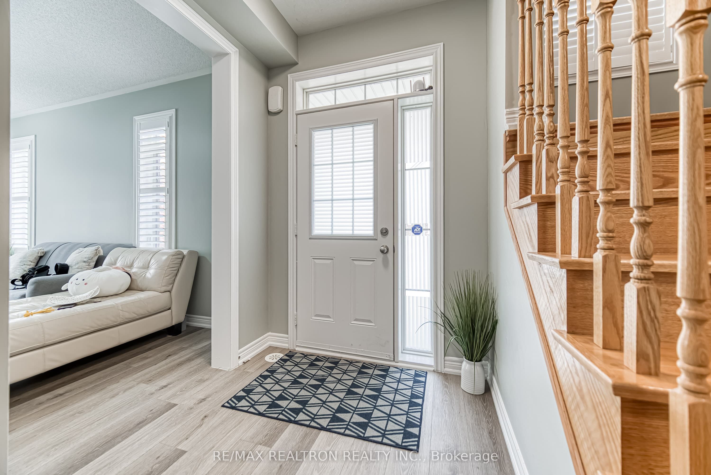 5 Larry Grove Way
