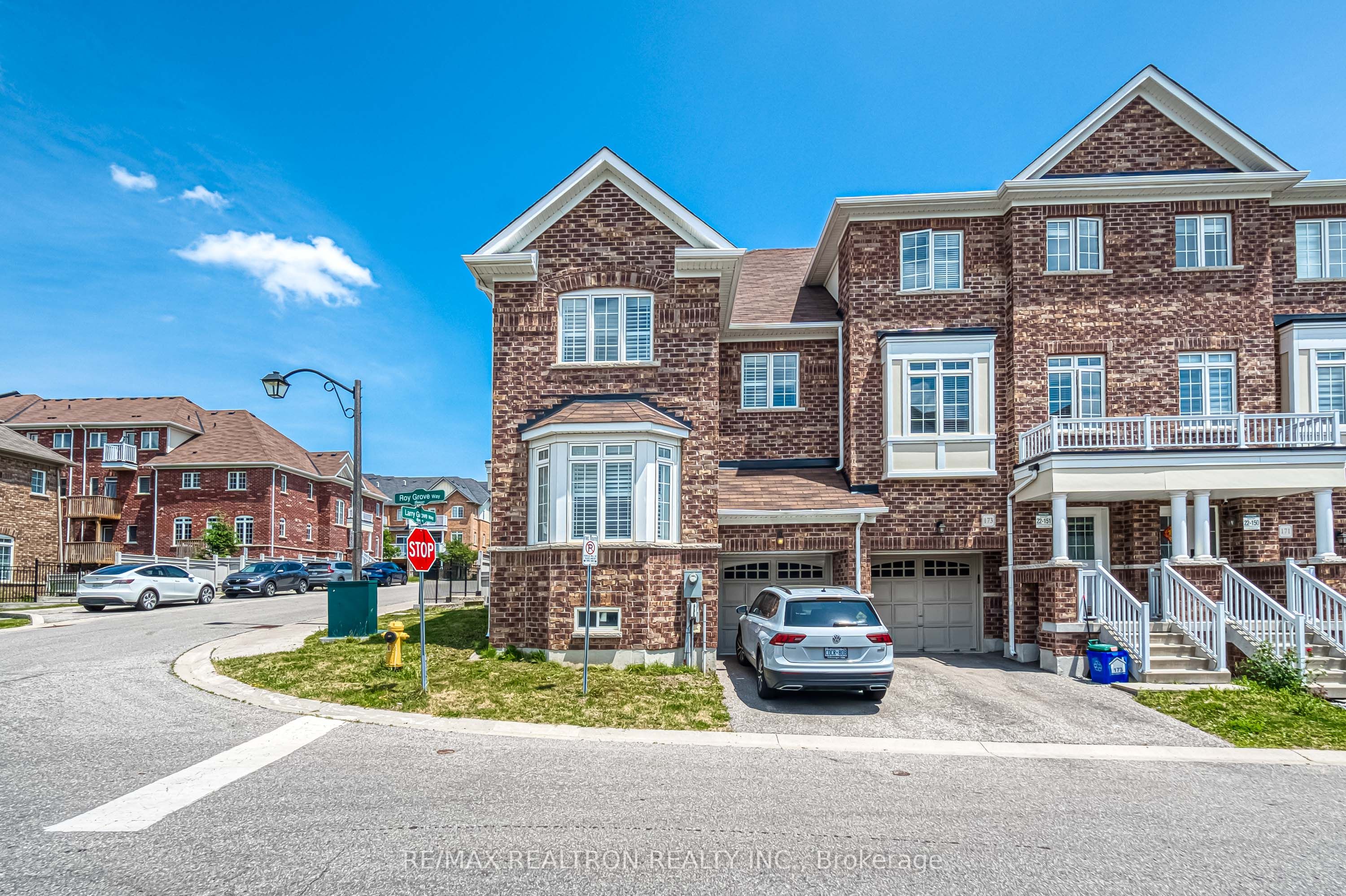 5 Larry Grove Way