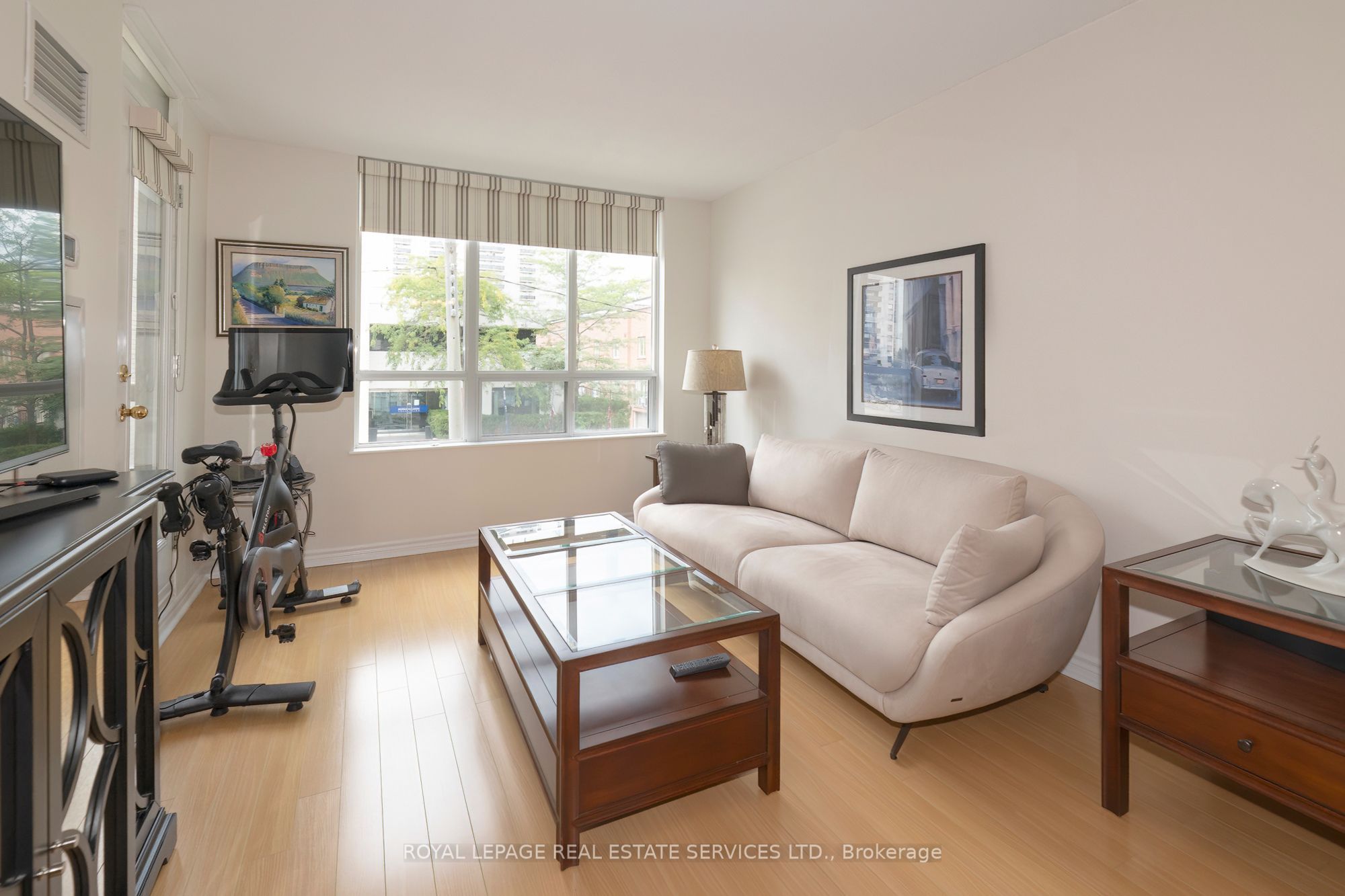 195 Merton Street 212