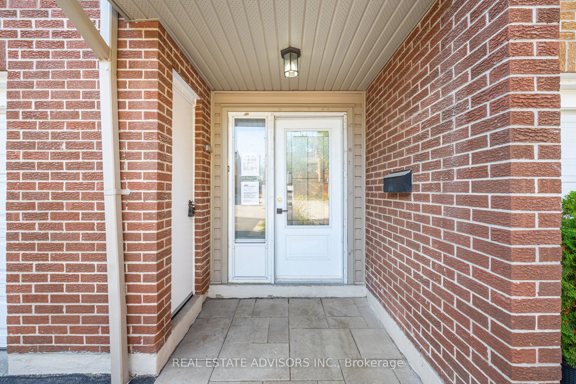 1320 Hampton Street 25