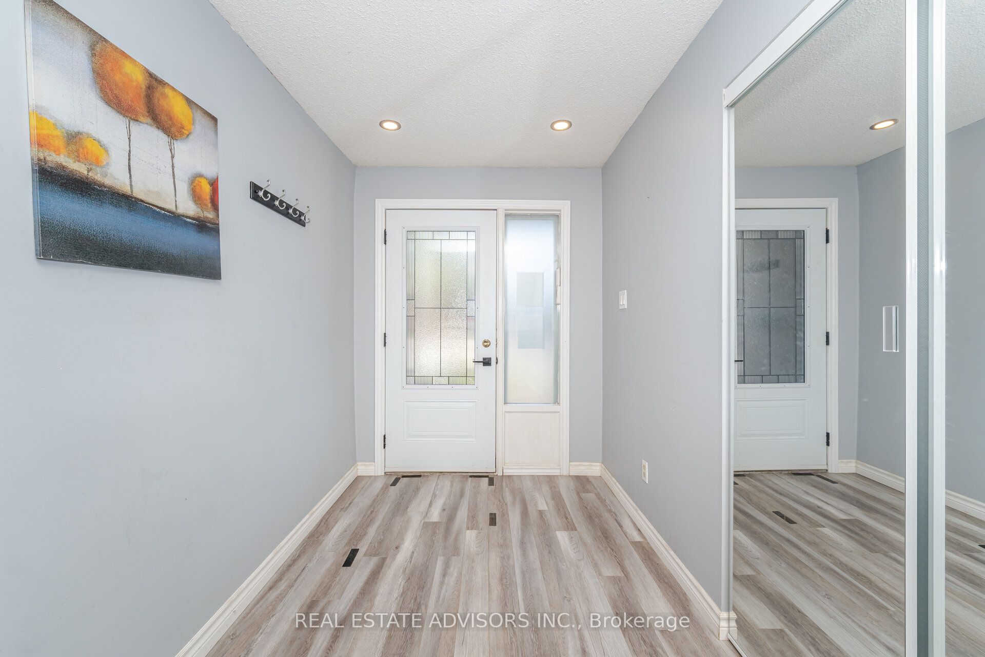 1320 Hampton Street 25