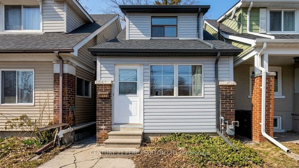 Photo of 366 Coxwell Avenue, Toronto, ON M4L 3B7 (MLS # E13085138)
