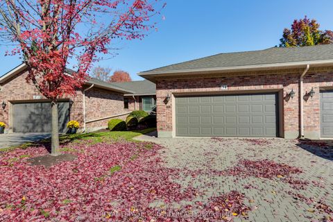 Photo of 30 DOON Drive #34, London North, ON N5X 3P1 (MLS # X12485112)