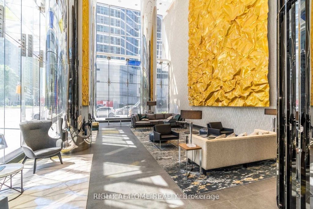 Photo of 10 York Street #3712, Toronto, ON M5J 2Z2 (MLS # C12452353)