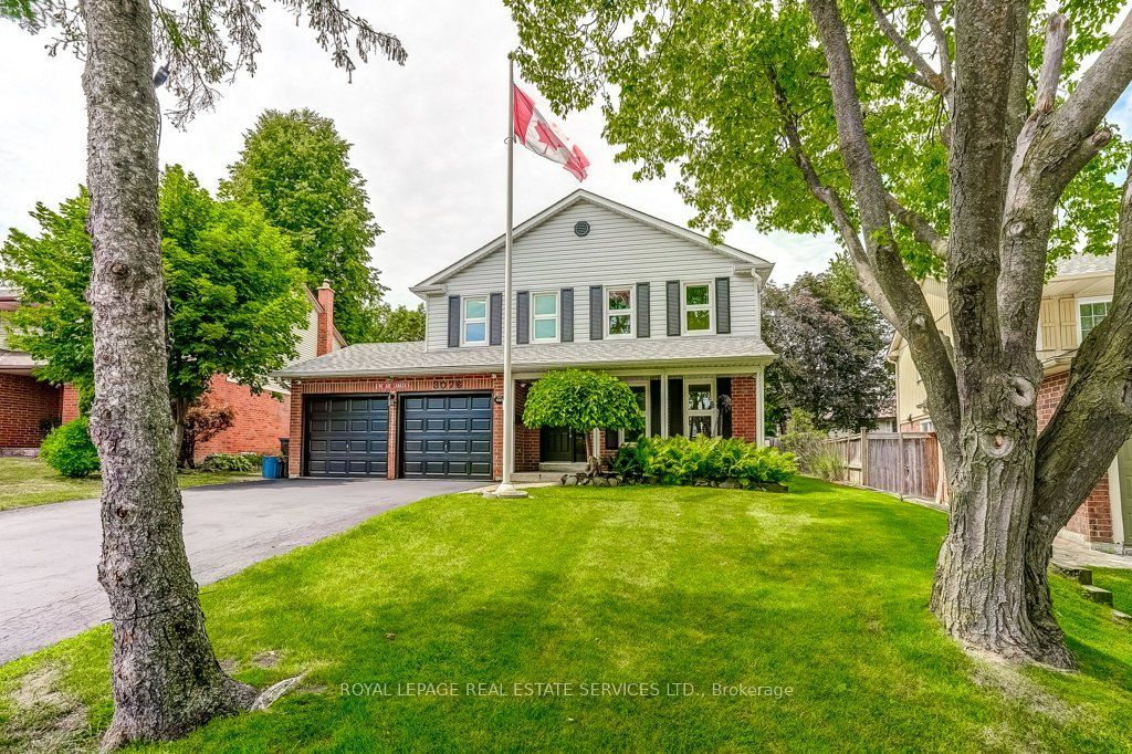 Photo of 3076 Redstart Drive, Mississauga, ON L5L 2N3 (MLS # W13580738)