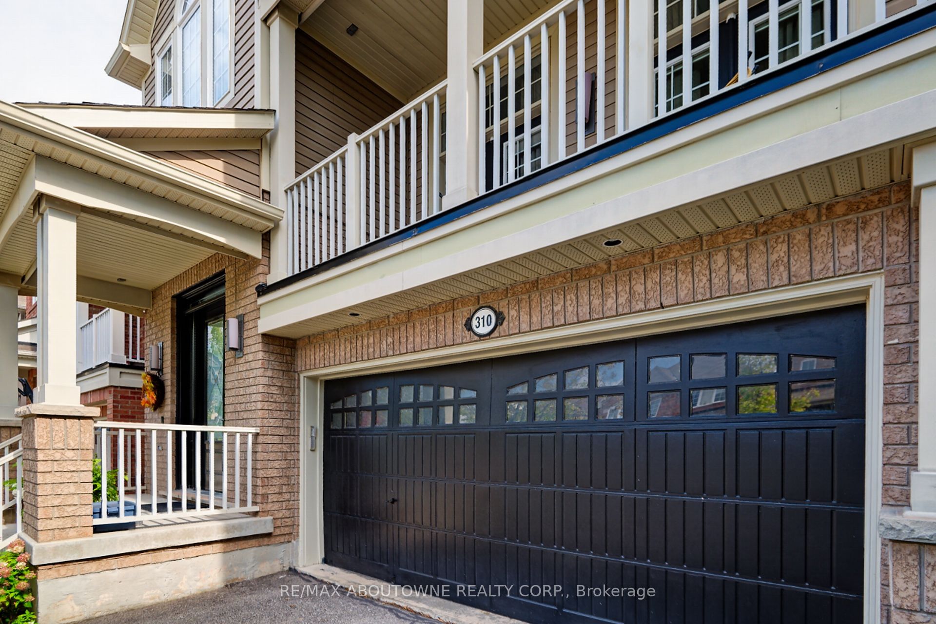 310 Leitch Landing