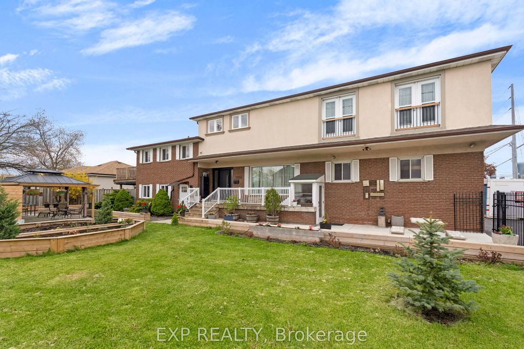 Photo of 3460 Cawthra Road, Mississauga, ON L5A 2X7 (MLS # W13158862)