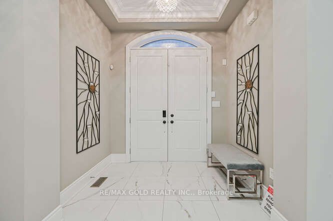 26 Adonis Close