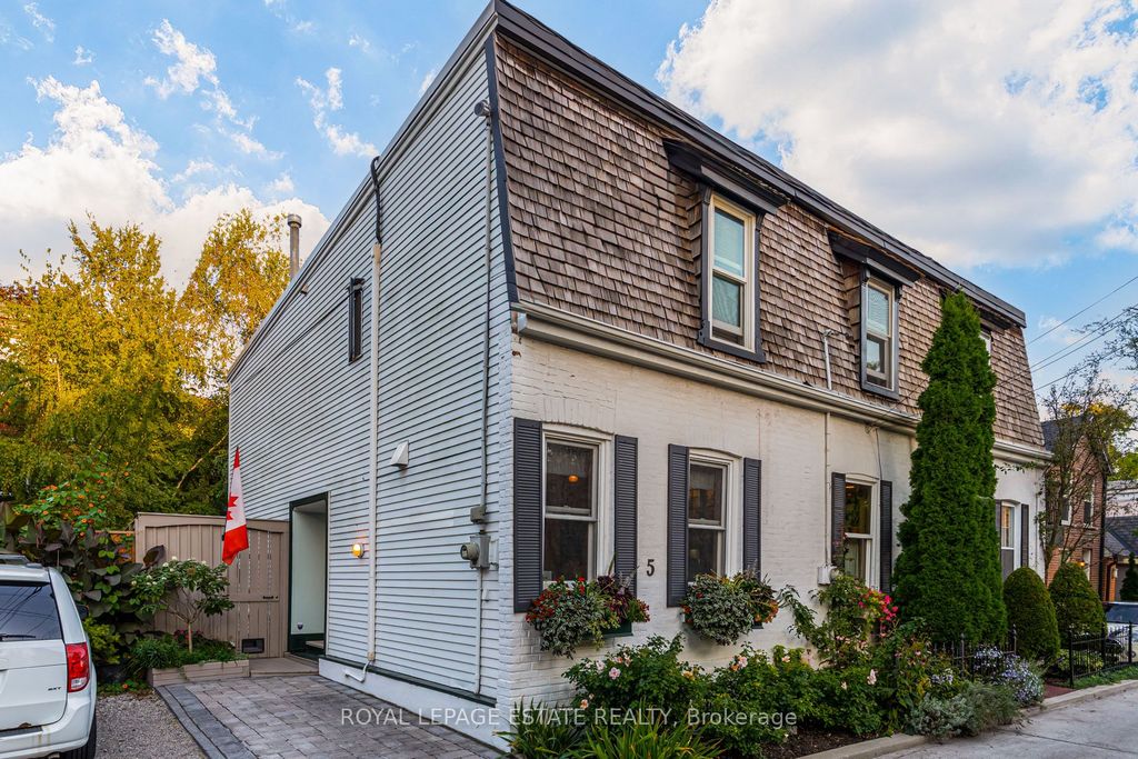 Photo of 5 Woodstock Place, Toronto, ON M4X 1T7 (MLS # C12438599)