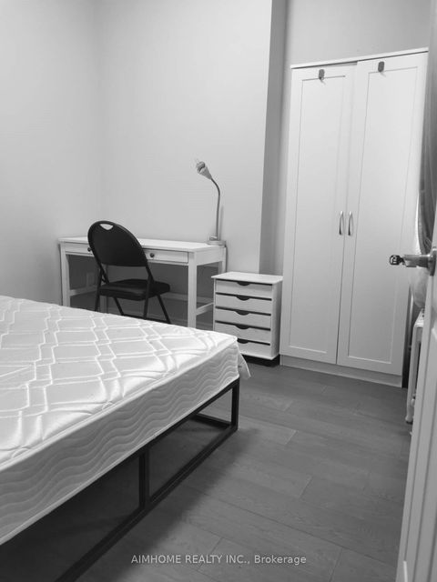 253 Palmerston Avenue Main Floor Toronto ON M6J 2J3
